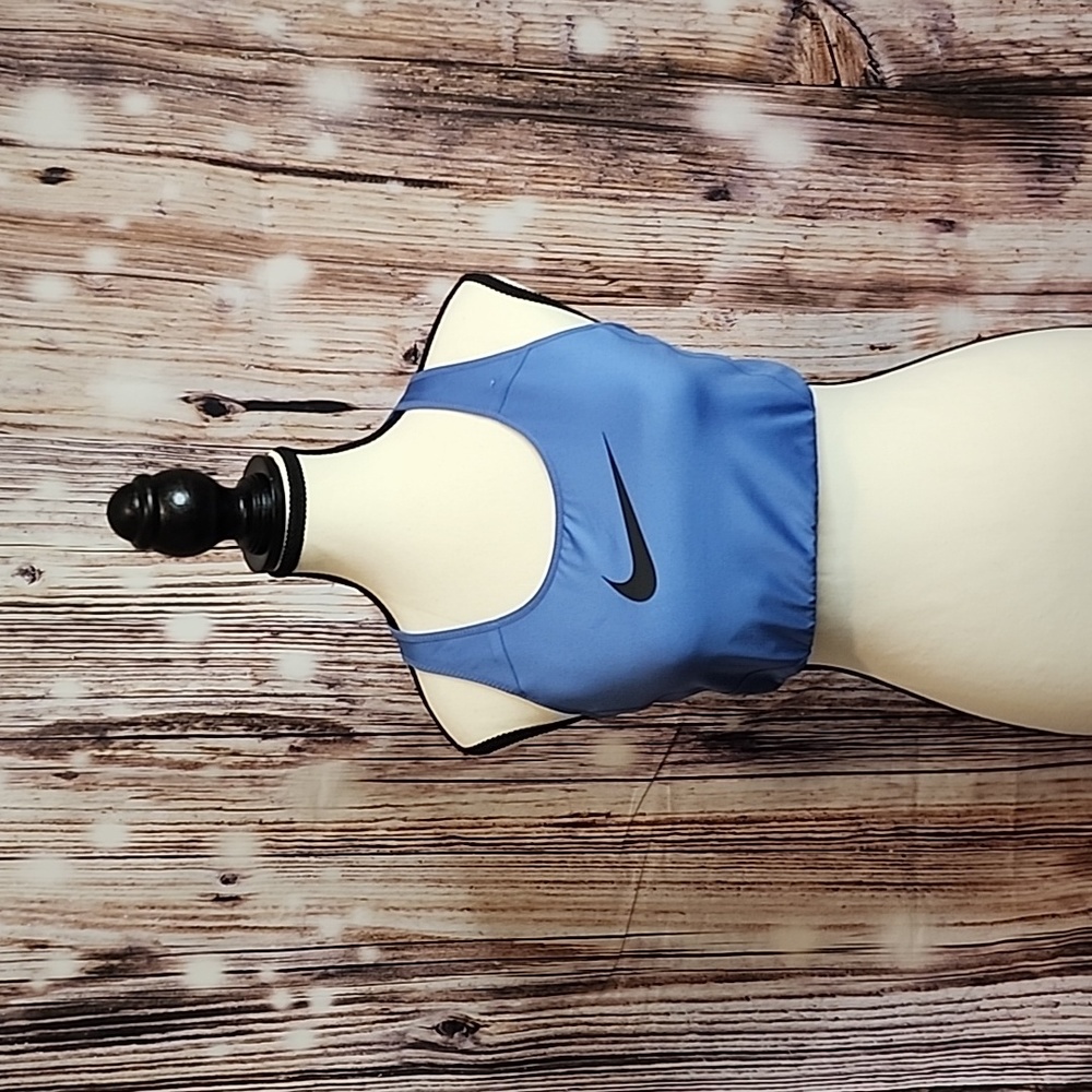 Woman's sports bra